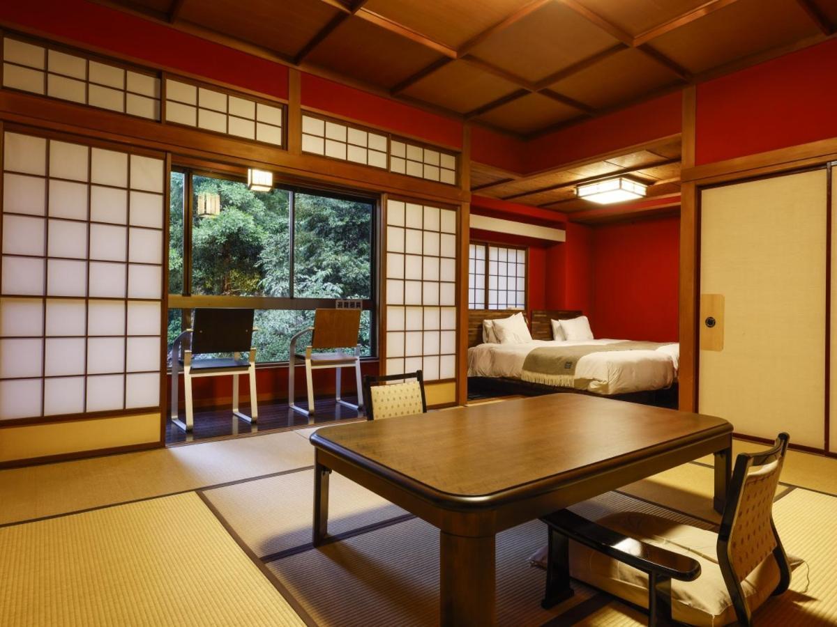 Yoshidaya Sannoukaku Hotel Кага Екстериор снимка