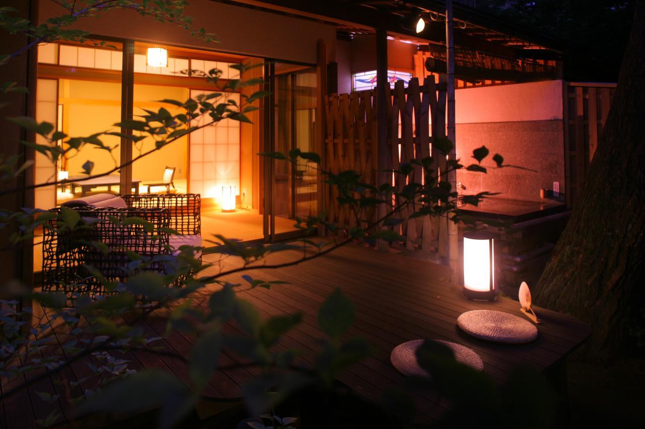 Yoshidaya Sannoukaku Hotel Кага Екстериор снимка